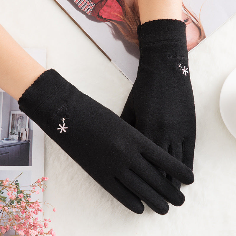 Warm winter gloves