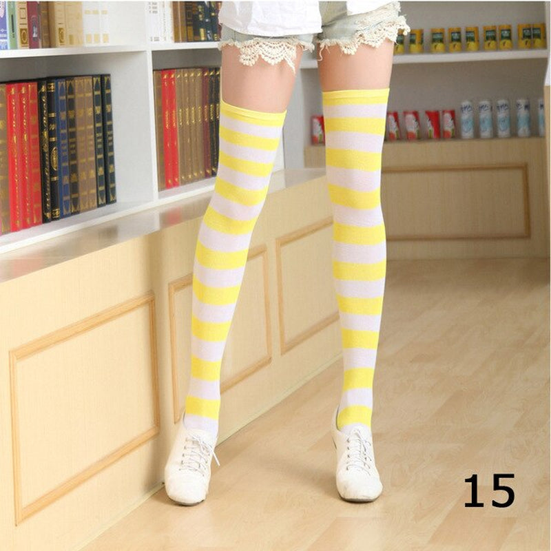 Diamond Plaid Knee Socks