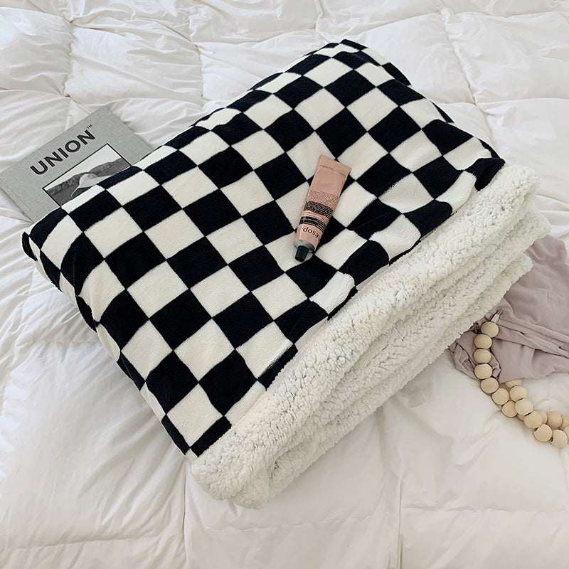 Checkerboard Thickened Fleece Blanket